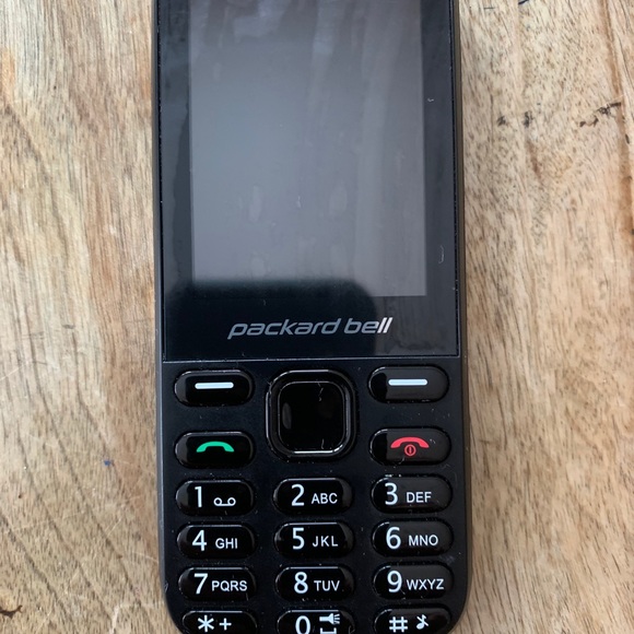 Cell phone - Picture 3 of 5